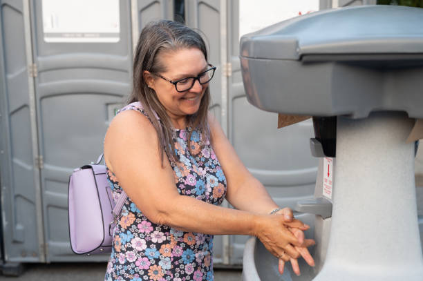 Best Porta potty rental near me  in Covgton, IN
